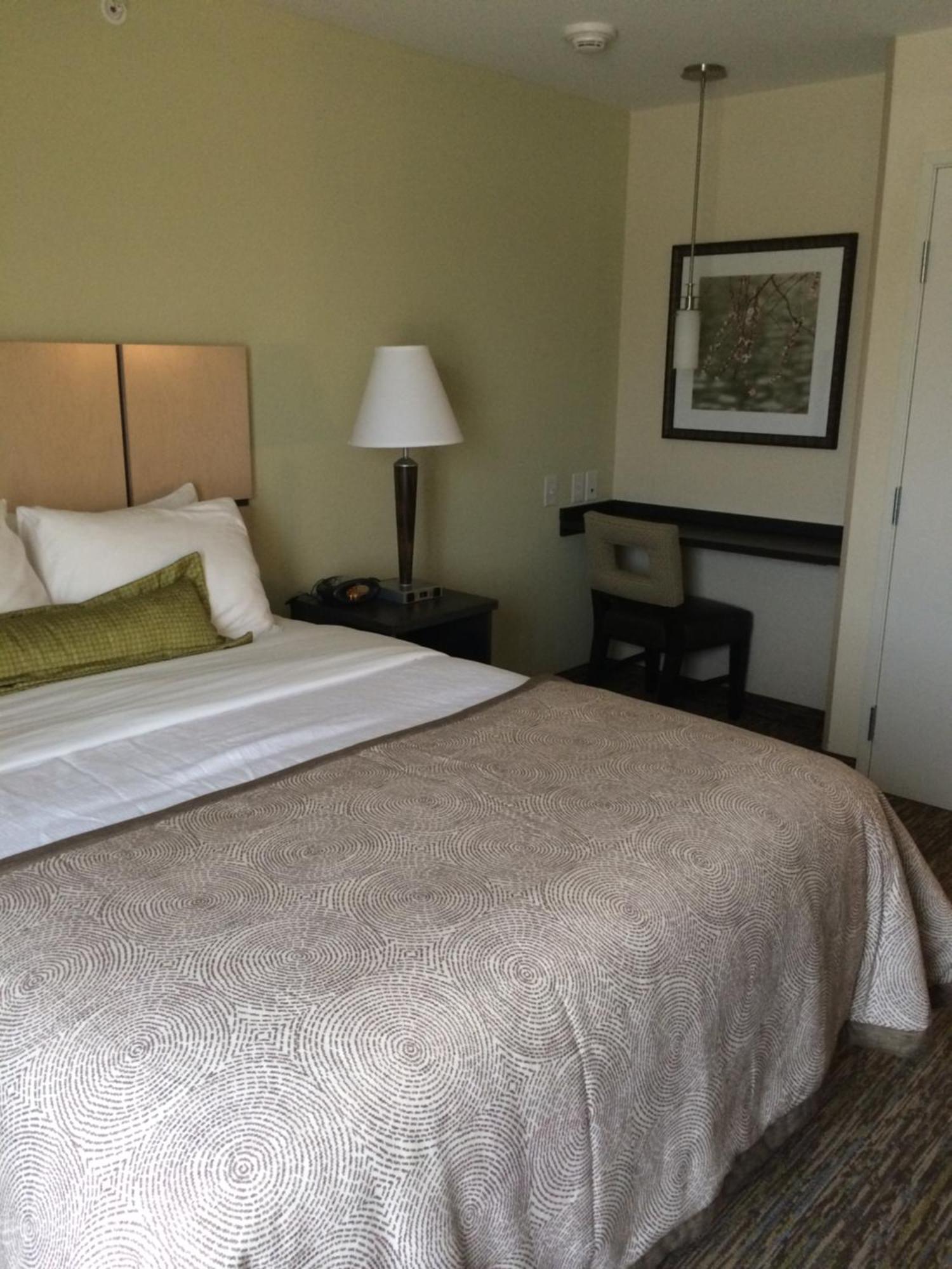 Candlewood Suites Bloomington By Ihg Εξωτερικό φωτογραφία
