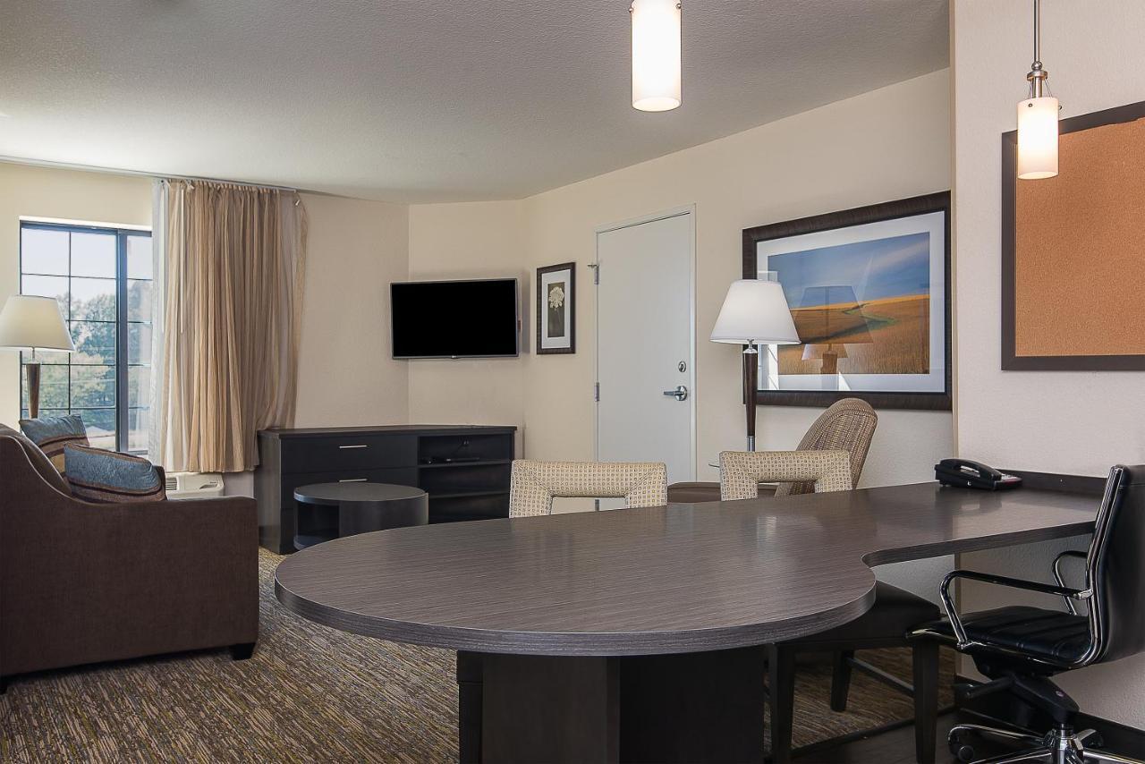 Candlewood Suites Bloomington By Ihg Εξωτερικό φωτογραφία