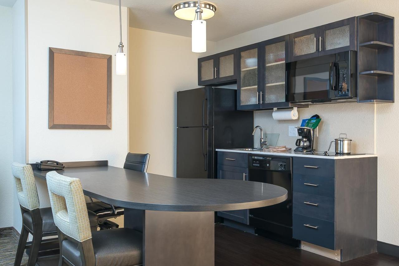 Candlewood Suites Bloomington By Ihg Εξωτερικό φωτογραφία